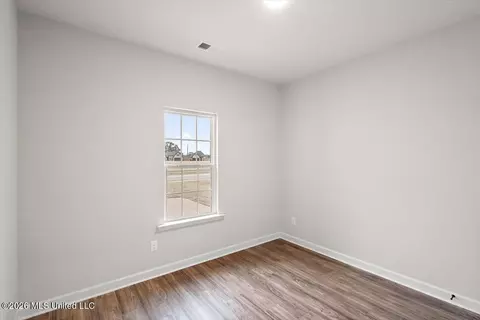Bedroom - 6579 E John Hamilton Way, Olive Branch, MS 38654 photo 1 of 5