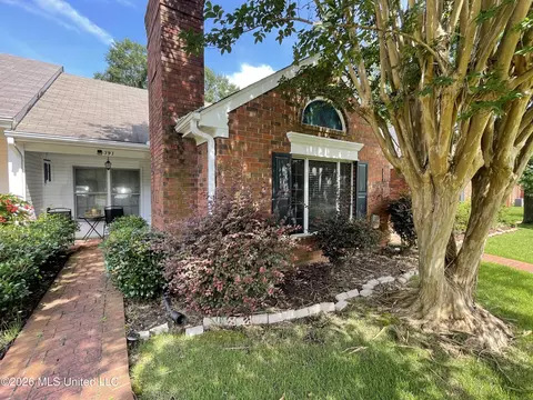 393 Edenbrook Dr, Brookhaven, MS 39601