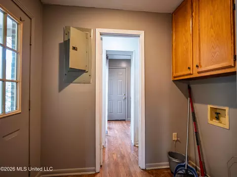 Entry Way - 2139 Cold Springs Rd, Sardis, MS 38666 photo 1 of 5