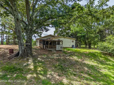 Exterior - 2139 Cold Springs Rd, Sardis, MS 38666 photo 16 of 19