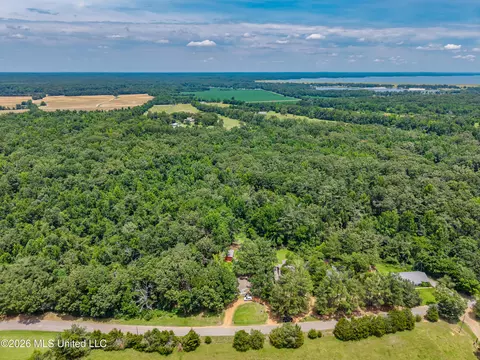 View/Area - 2139 Cold Springs Rd, Sardis, MS 38666 photo 2 of 8