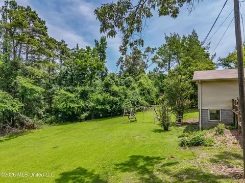Exterior - 2139 Cold Springs Rd, Sardis, MS 38666 photo 13 of 19