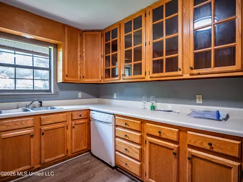 Kitchen - 2139 Cold Springs Rd, Sardis, MS 38666 photo 3 of 3