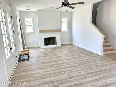 Living - 3833 Camborne Ln, Hernando, MS 38632 photo 1 of 1