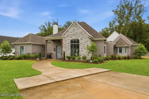 Exterior - 201 Ashworth Cir, Madison, MS 39110 photo 4 of 19
