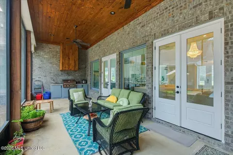Exterior - 201 Ashworth Cir, Madison, MS 39110 photo 6 of 19