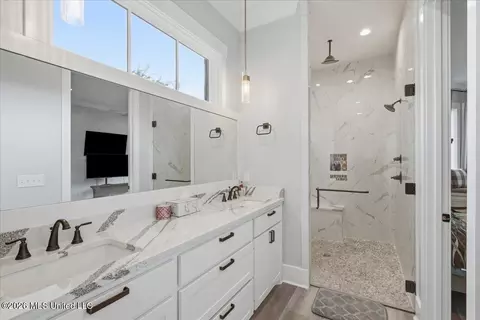Bath - 201 Ashworth Cir, Madison, MS 39110 photo 3 of 7