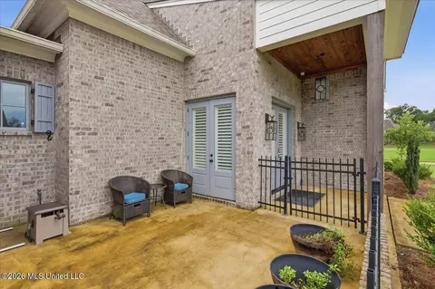 Exterior - 201 Ashworth Cir, Madison, MS 39110 photo 5 of 19