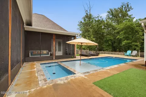 Exterior - 201 Ashworth Cir, Madison, MS 39110 photo 11 of 19