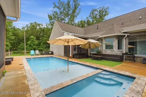 Exterior - 201 Ashworth Cir, Madison, MS 39110 photo 12 of 19