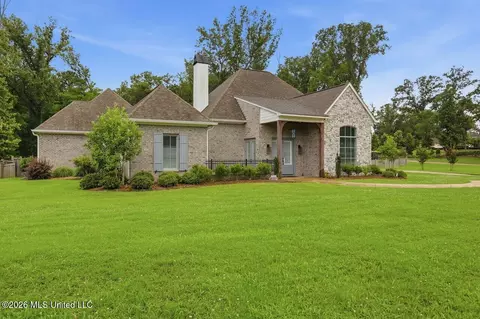 Exterior - 201 Ashworth Cir, Madison, MS 39110 photo 2 of 19