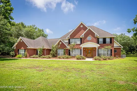 2901 Hamill Farm Rd, Ocean Springs, MS 39564