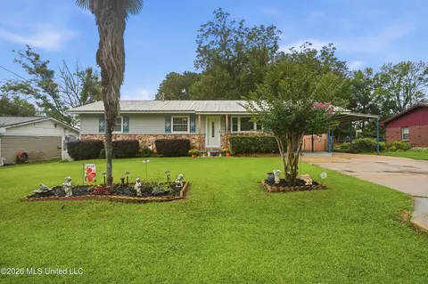 208 Plainview Cir, Richland, MS 39218