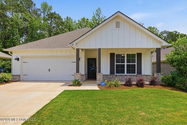 125 Shiloh Parkway Dr, Brandon, MS 39042