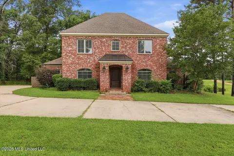 130 Bellemeade Dr, Clinton, MS 39056