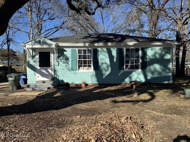 7 Maplewood Ln, Natchez, MS 39120