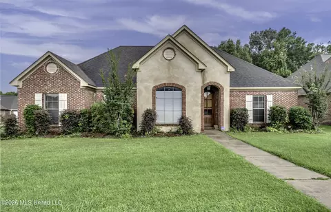117 Stillhouse Creek Dr, Madison, MS 39110