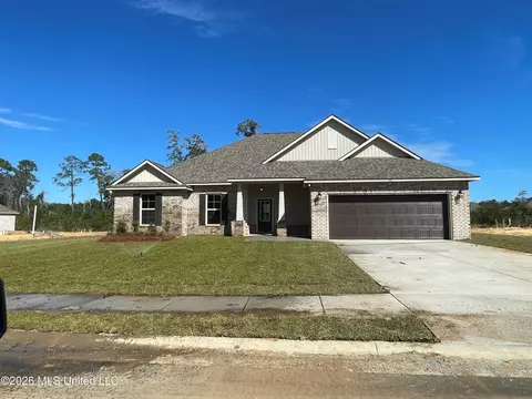 12 Byers Ln, Long Beach, MS 39560