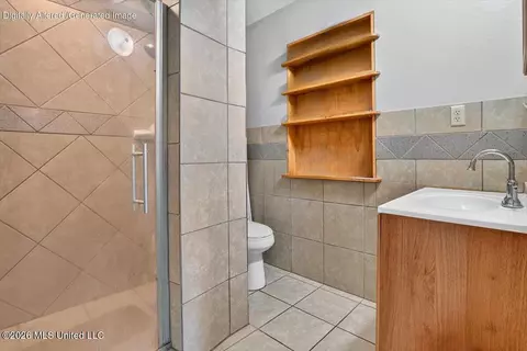 Bath - 4668 Central Academy Rd, Sardis, MS 38666 photo 1 of 2