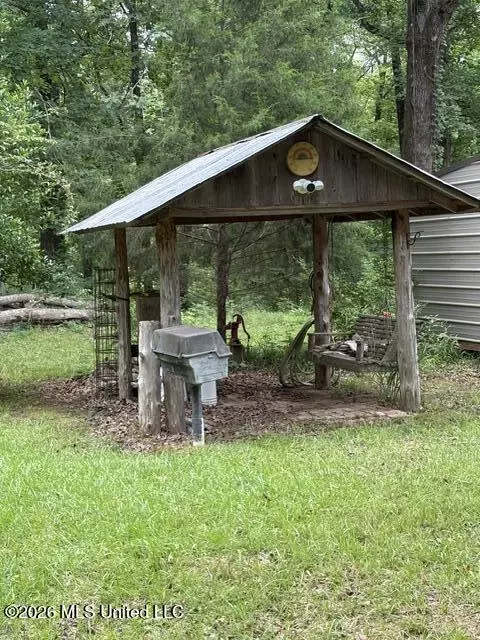 Exterior - 2914 S Highway 7, Holcomb, MS 38940 photo 4 of 7