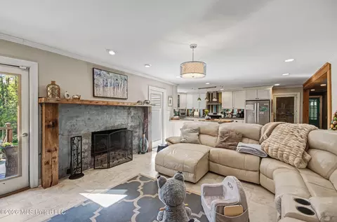 Other - 3919 Pinewood Dr, Jackson, MS 39211 photo 6 of 10
