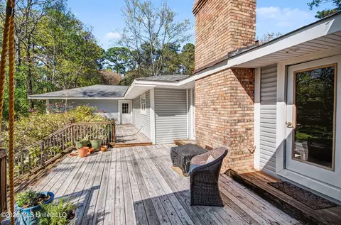 Exterior - 3919 Pinewood Dr, Jackson, MS 39211 photo 4 of 5