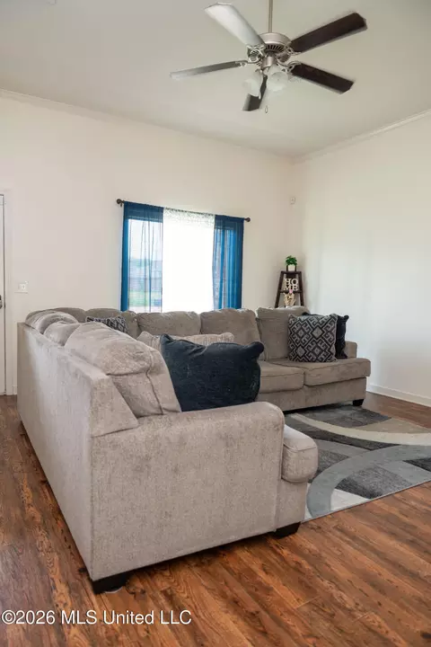 148 Dakota St, Byram, MS 39272 photo 7