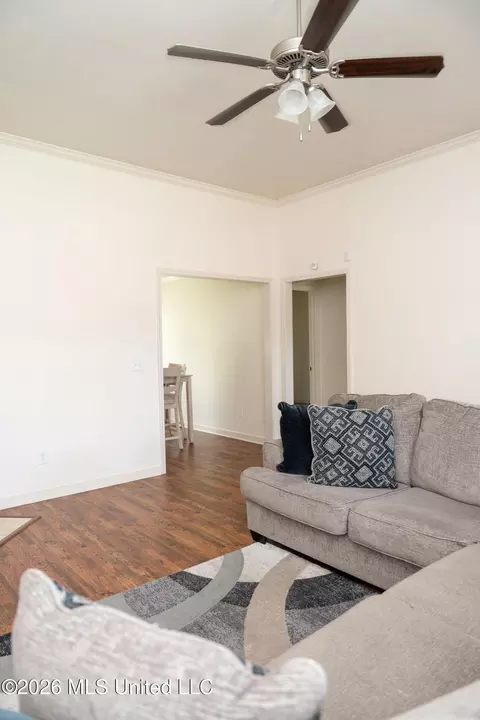 148 Dakota St, Byram, MS 39272 photo 4