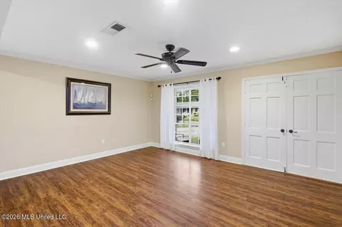 Living - 3428 Kites Ave, Pearl, MS 39208 photo 4 of 6