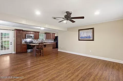 Living - 3428 Kites Ave, Pearl, MS 39208 photo 1 of 6