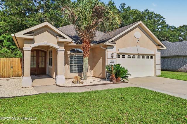 10482 Roundhill Dr, Gulfport, MS 39503