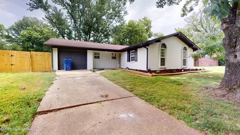 7363 Vinson Cv, Horn Lake, MS 38637