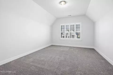 Bedroom - 7198 E Harrier Dr, Olive Branch, MS 38654 photo 4 of 5