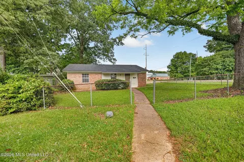 4597 Kirkley Dr, Jackson, MS 39206 photo 2