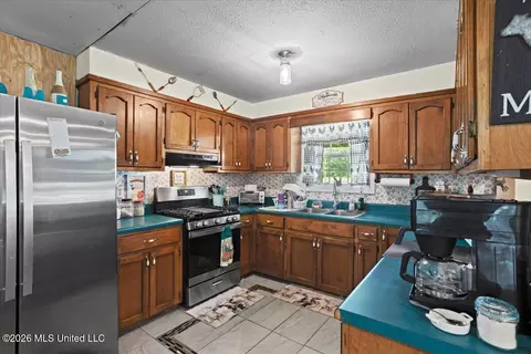 66 Bell Rd, Wiggins, MS 39577 photo 9