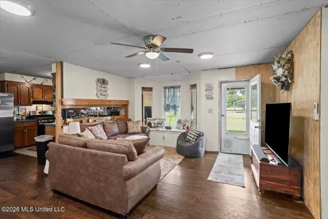 66 Bell Rd, Wiggins, MS 39577 photo 10