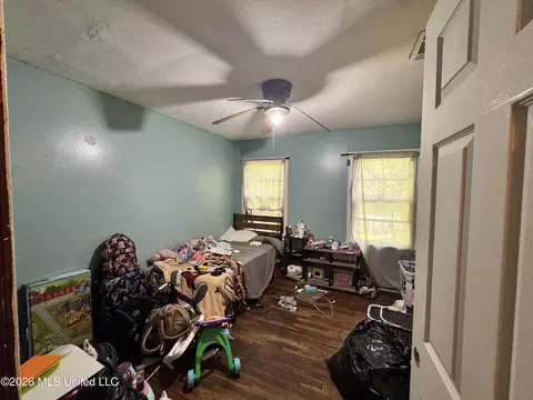 Bedroom - 229 S Sykes Rd, Jackson, MS 39212 photo 1 of 4
