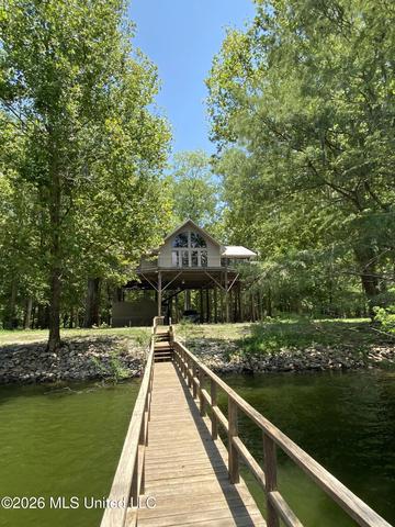 2807 Lake Mary Rd, Woodville, MS 39669