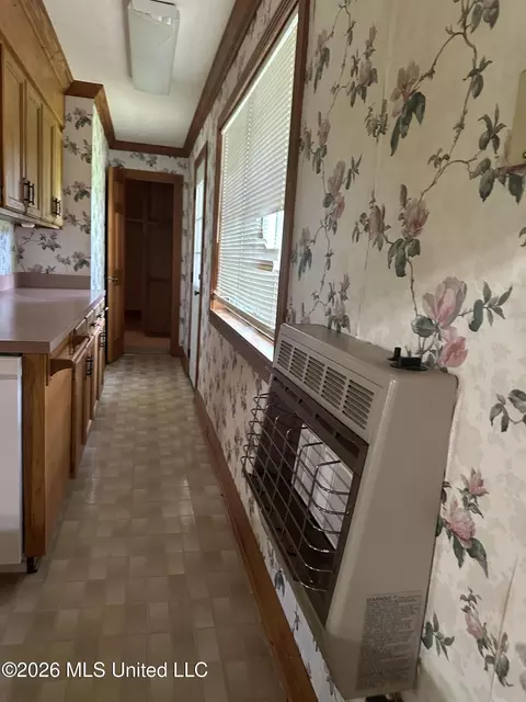 Entry Way - 2723 Davis Rd, Terry, MS 39170 photo 1 of 2