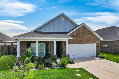 81 Saltmeadow Cir, Ocean Springs, MS 39564