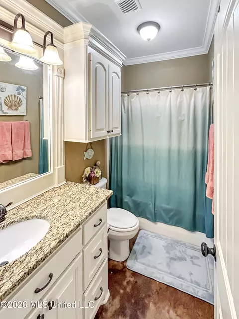 Bath - 307 Winterfield Ct, Brandon, MS 39042 photo 3 of 3