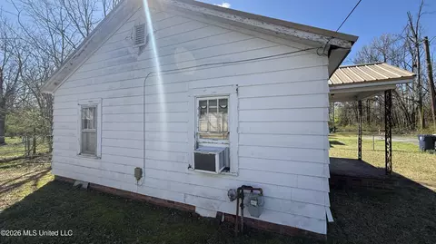 516 Highland St, Corinth, MS 38834 photo 2