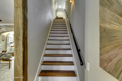 Entry Way - 270 Evergreen Dr, Brandon, MS 39042 photo 2 of 3