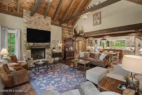 Living - 55 County Road 171, Corinth, MS 38834 photo 3 of 4