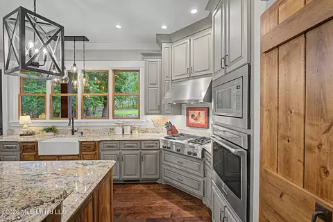 Kitchen - 55 County Road 171, Corinth, MS 38834 photo 4 of 6