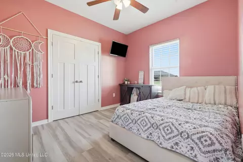 Bedroom - 15 Meadow Path Cir, Picayune, MS 39466 photo 3 of 7