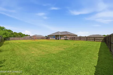 Exterior - 15 Meadow Path Cir, Picayune, MS 39466 photo 2 of 4