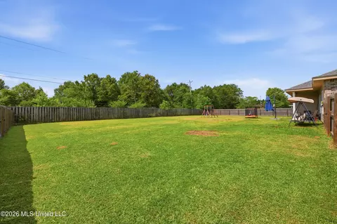 Exterior - 15 Meadow Path Cir, Picayune, MS 39466 photo 3 of 4