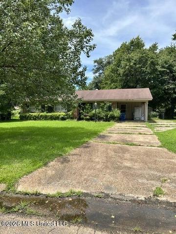 1559 Azalea St, Clarksdale, MS 38614