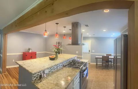 556 Brookstone Cir, Madison, MS 39110 photo 4
